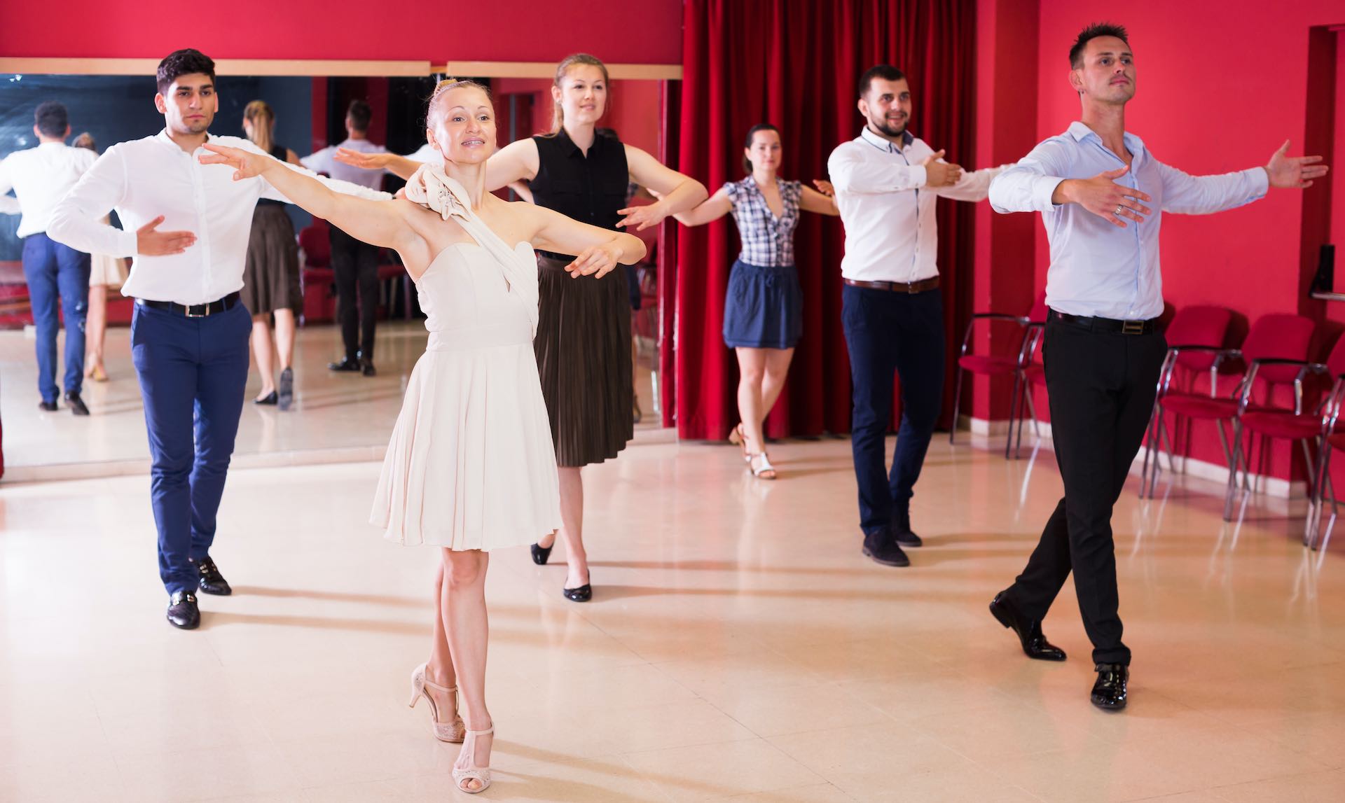 Young,Positive,People,Dancing,Together,Slow,Ballroom,Dances,In,Pairs
